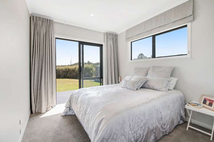 242 Hillcrest Road Wainui_21