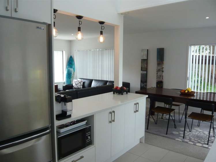 1/105 Tiroroa Avenue Te Atatu South_4