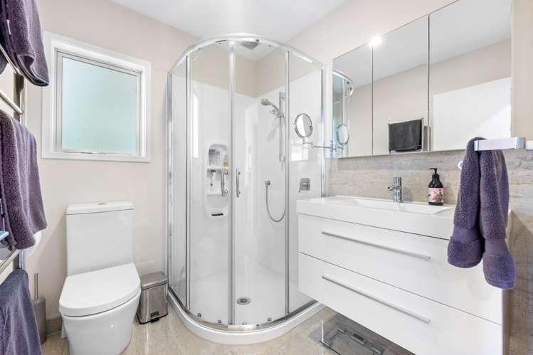 1382 Old North Road Helensville_45