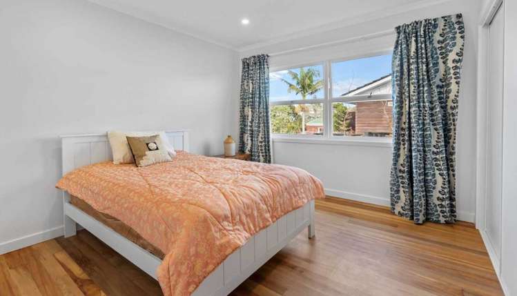 109 Hutchinsons Road Bucklands Beach_7