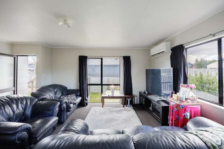 1222A Cunningham Crescent_1