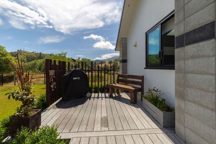 30 Quail Rise Stoke_12