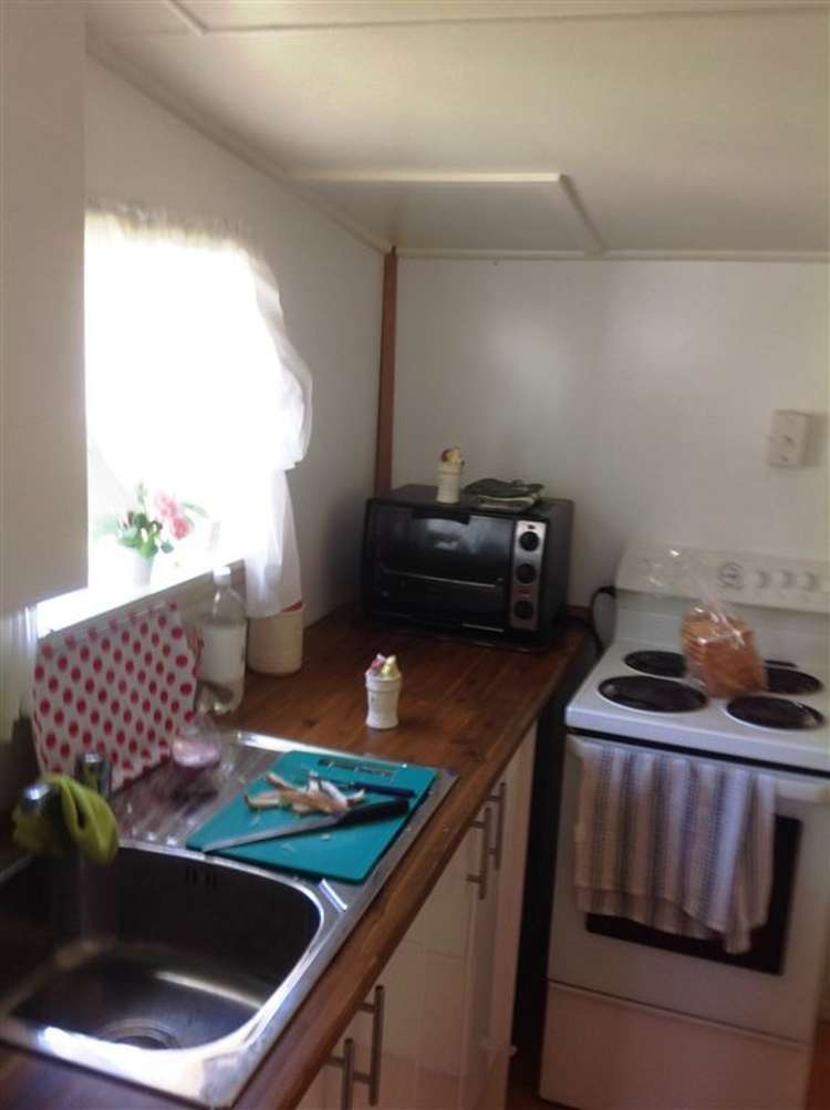 121 Salcombe Street Kaitangata_5