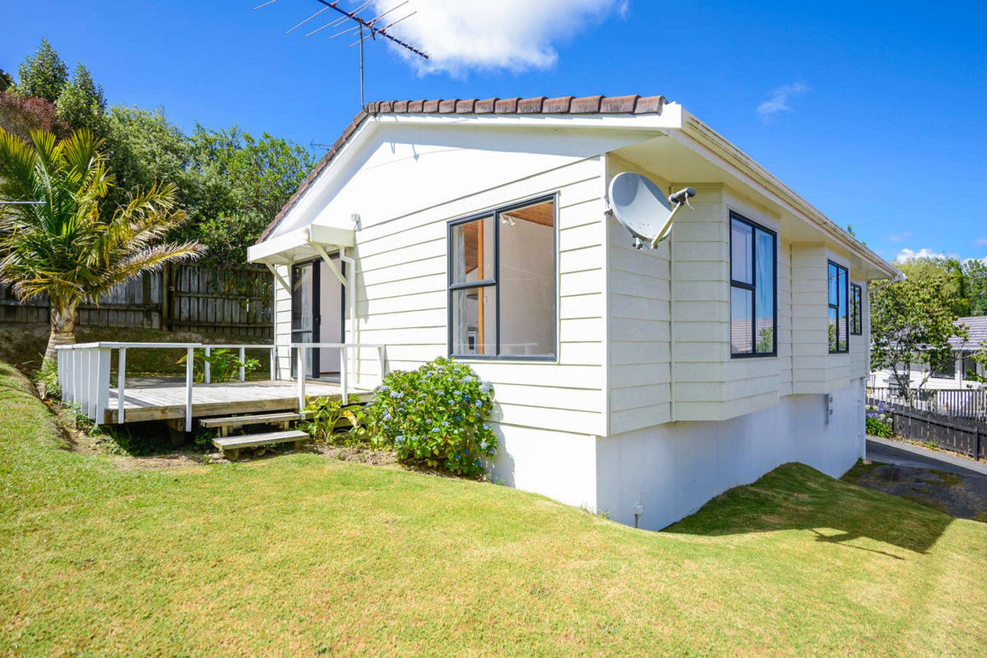 2/123 Spinella Drive Bayview_0