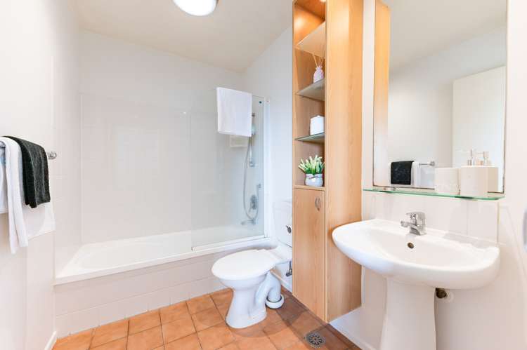 116/2 Armoy Drive East Tamaki_9
