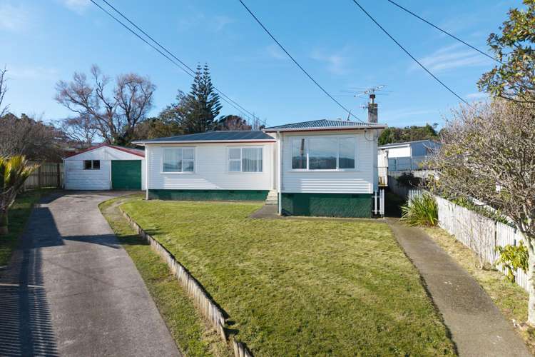 10 Birman Place Cannons Creek_11
