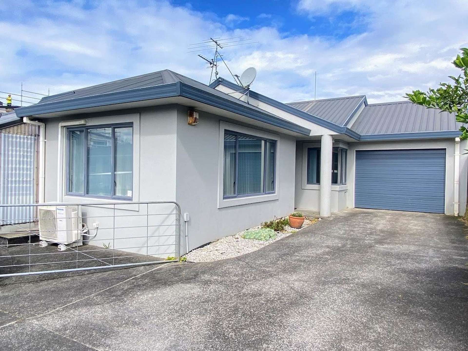 2/11 Harrington Avenue Pukekohe_0