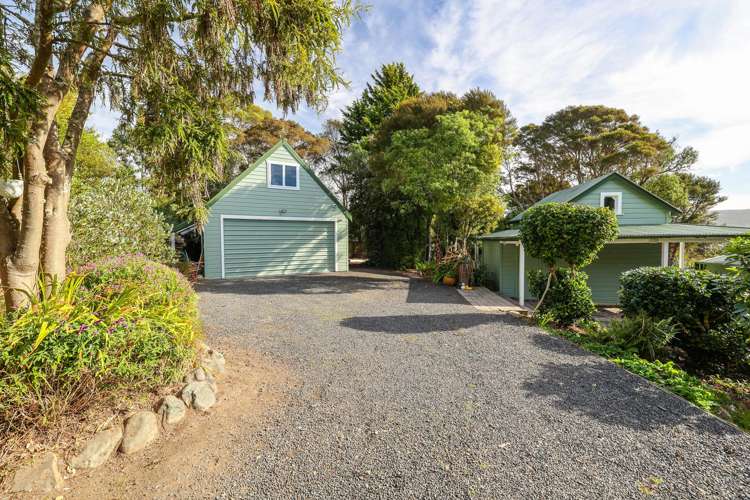 8 Short Street Waitati_30