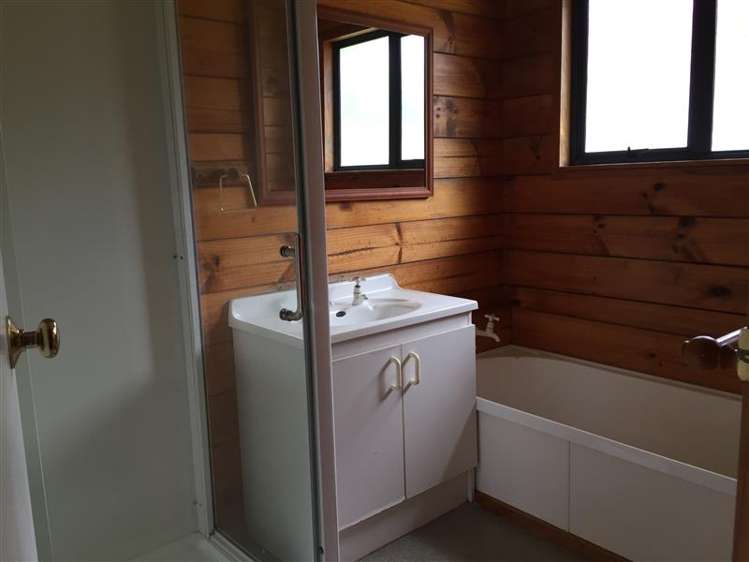 484A Hillsborough Road Hillsborough_9