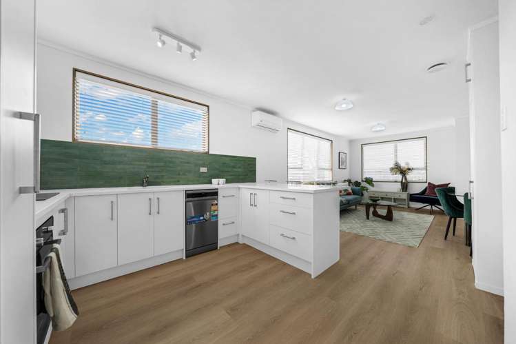 2/52 Butterworth Drive Glendene_4