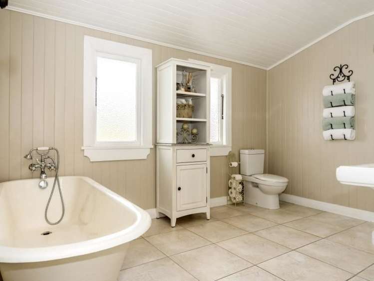 109 Iranui Road Inner Kaiti_10