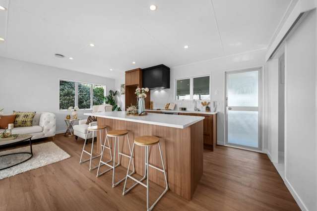 20 Charntay Avenue Clover Park_4