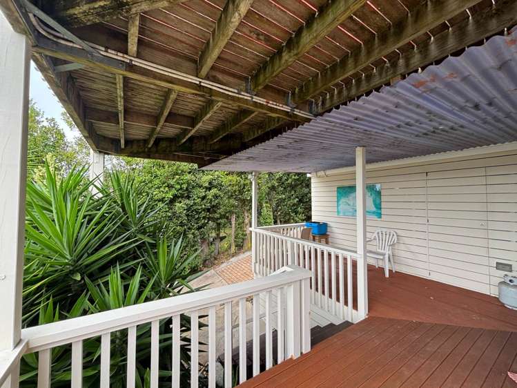 18A Tawhana Crescent Red Beach_10