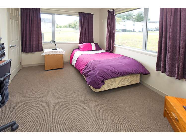 212 Alec Craig Way Gulf Harbour_13