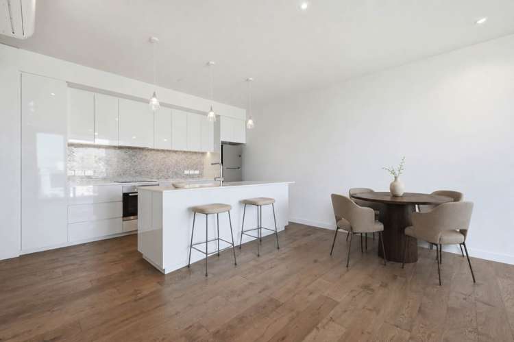 701/223B Green Lane West Epsom_9