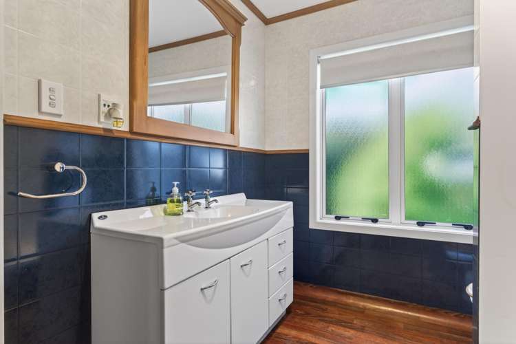 7 Doctors Hill Road Maungaturoto_21