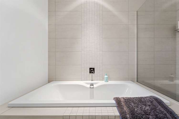 36 Rue Damarres Gulf Harbour_29