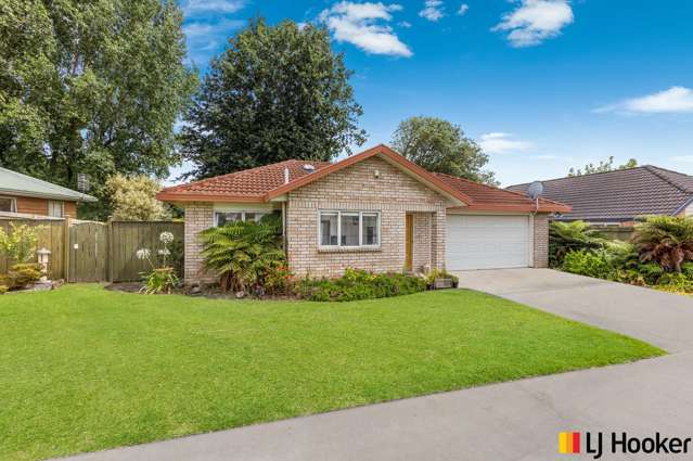 The perfect family home. A Wattle Downs Gem!