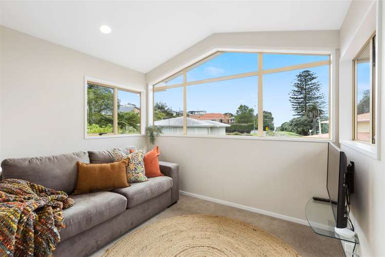 484 Beach Road Murrays Bay_22