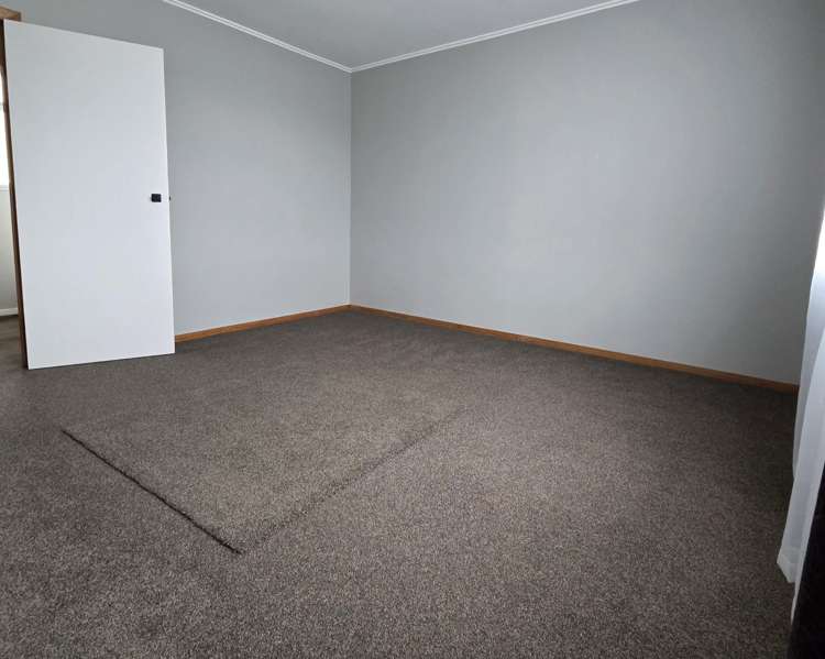 8B Devon Place Cannons Creek_7