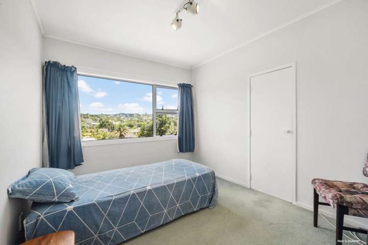 496 Beach Road Murrays Bay_14