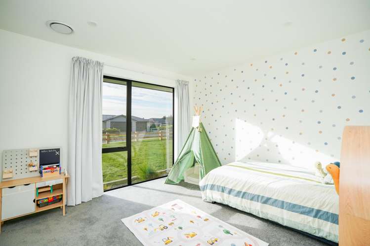 6 Chatham Rise Seaward Bush_23