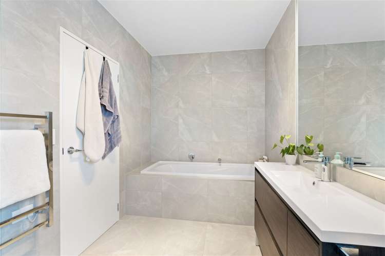 31 Koura Drive Red Beach_16