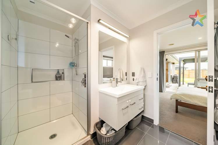 8 Te Punga Road Wallaceville_13