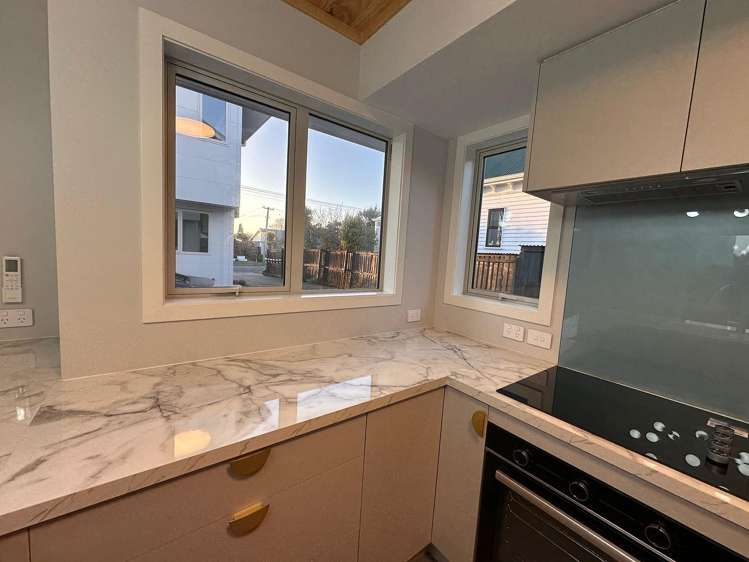3/137 Geraldine Street Edgeware_5