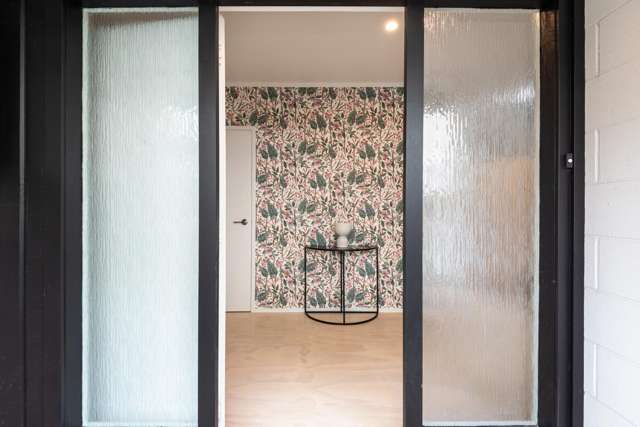 1/27 Knightsbridge Drive Forrest Hill_1