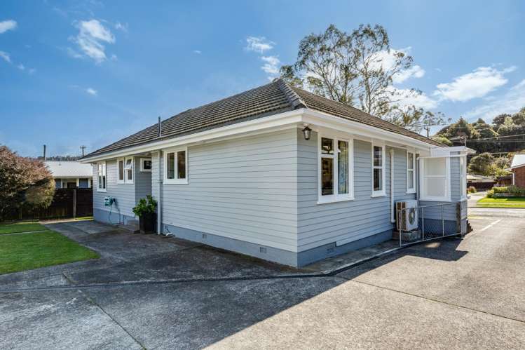 4 Lowry Crescent Stokes Valley_23