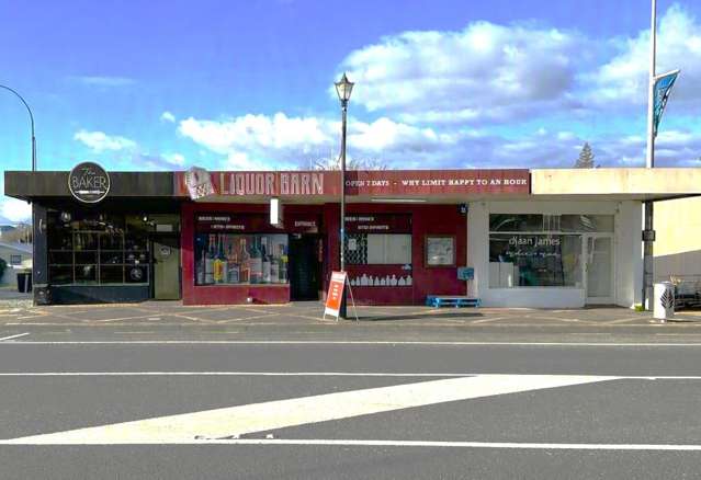 Multi‑tenanted investment — prime SH1 location