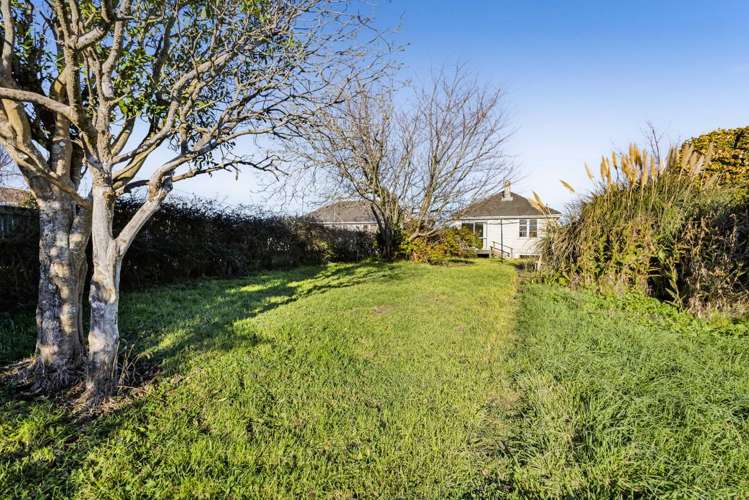 6 Acourt Street Hawera_18