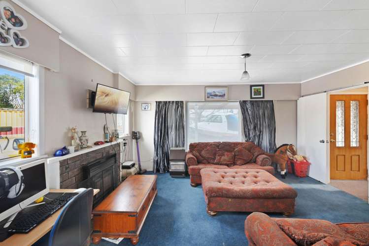 134 Gloucester Road Manurewa_3