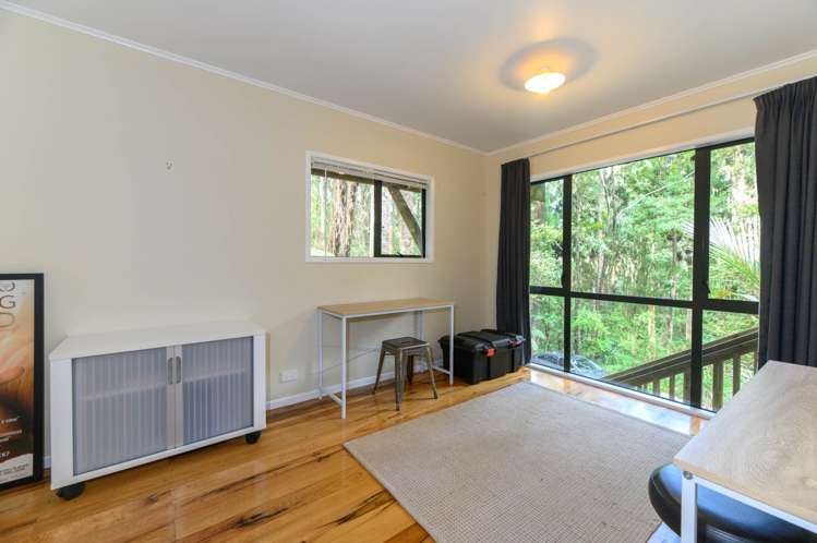 8 Kauri Loop Road Oratia_15