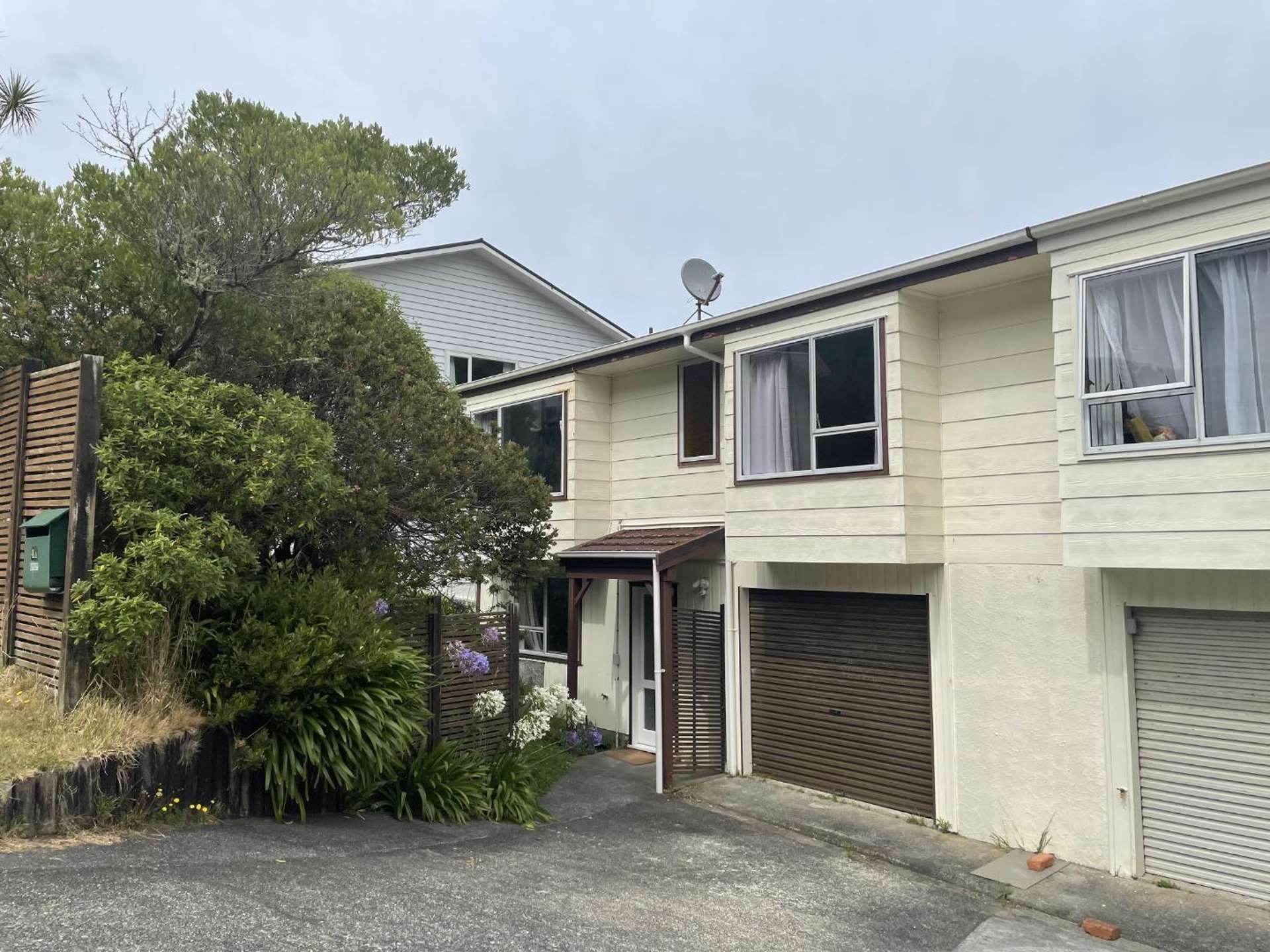 A/4 Gaya Grove 1318_0