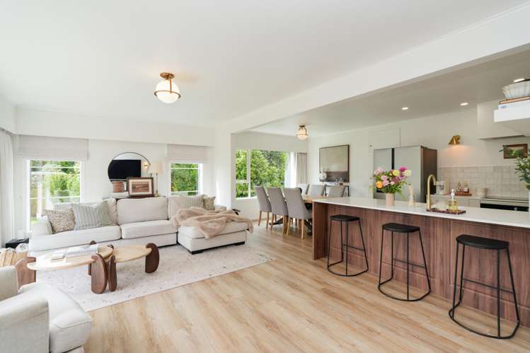 26 Black Road Otatara_2