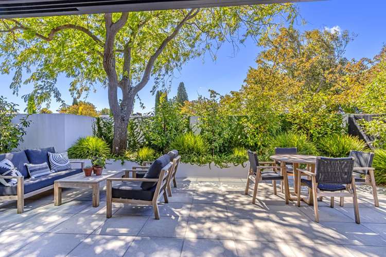 74 Merivale Lane Merivale_28