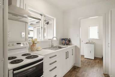 1/547 Hillsborough Road_3