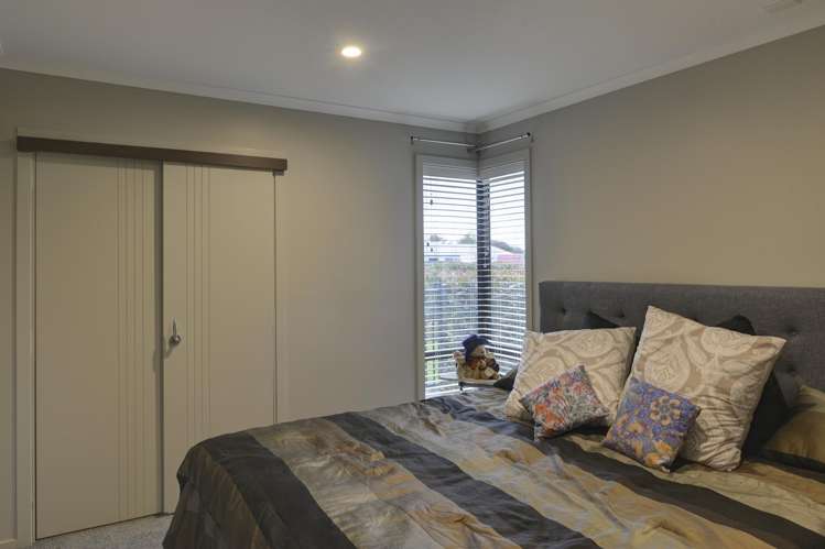 2 Devon Lane Carterton_14
