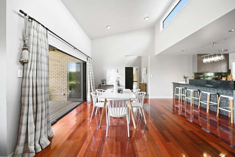 10 Farleigh Close Huntington_5