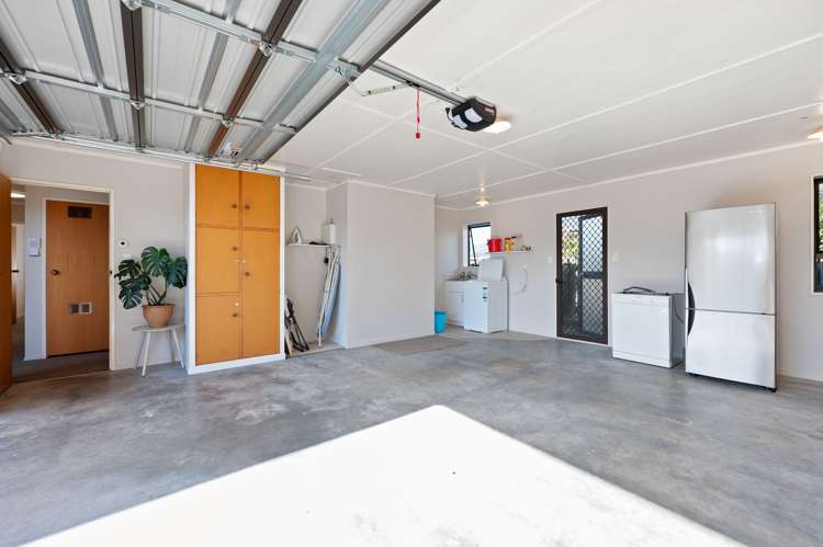 35b Holland Street Glenholme_14