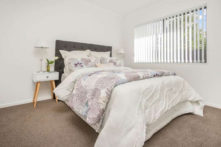 2/47 Carnoustie Drive Wattle Downs_16