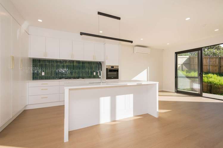 27A Nutsey Avenue Northcote_7