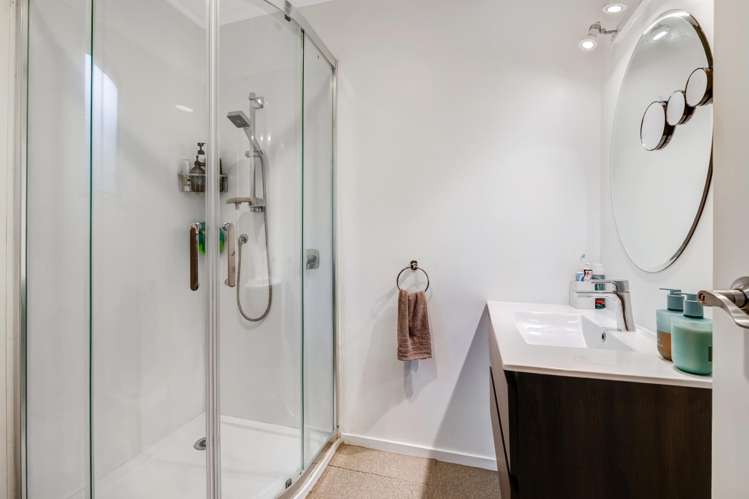 12 Cayman Place Unsworth Heights_17