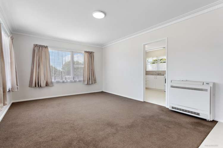 134 Te Atatu Road Te Atatu South_6