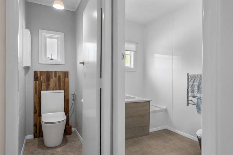 37 Thompson Terrace Toi Toi_11