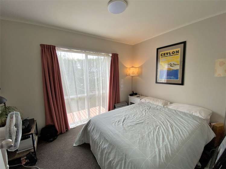 1 Ball Place Mount Roskill_6