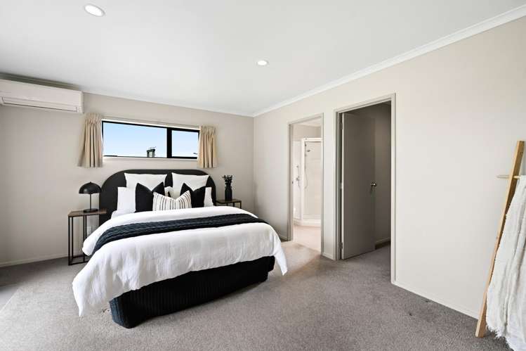 7 Shirley Place Huntington_18