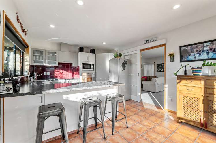 2/2 Fountainhead Lane Hillmorton_8